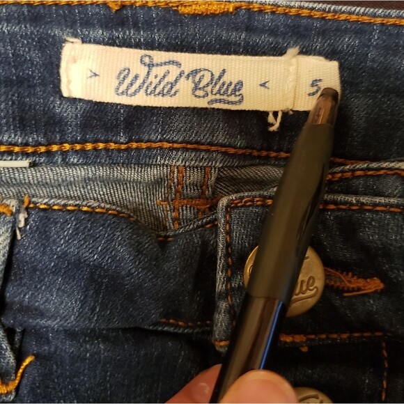 Wild Blue Button Front Cut Off Denim Shorts Size 5 - Picture 5 of 10